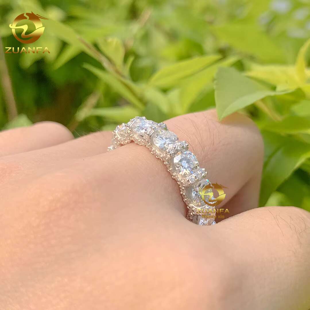 New Arrivals 925 Sterling Silver Pass Diamond Tester Round 4.25mm Side Iced Out Jewelry Eternity Moissanite Ring
