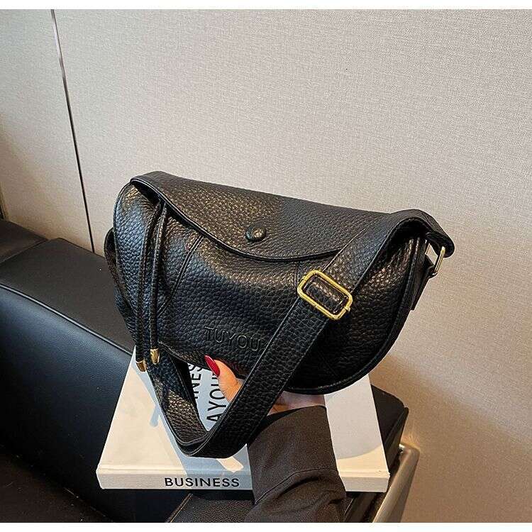 High end large capacity soft leather women 2025 new fashionable single shoulder crossbody for work and commuting, dumpling bag