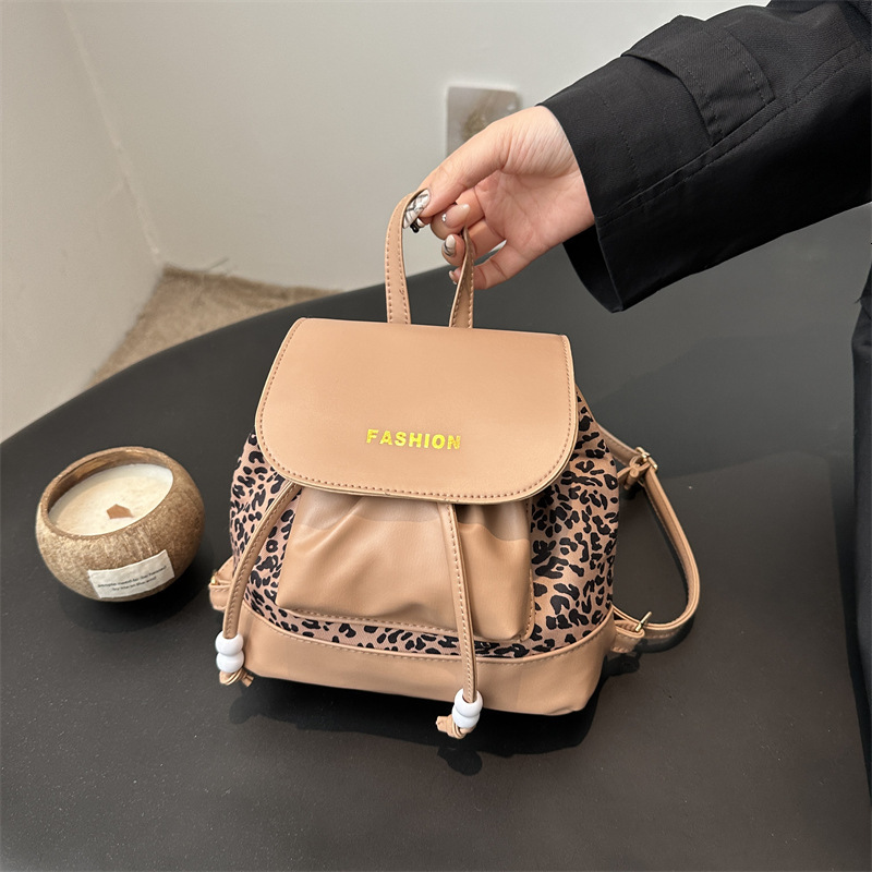 Free Delivery Designer Bag Ladies' Bag 2025 Large Capacity Fashionable Versatile Autumn And Winter Internet Celebrity Western Small Backpack Luxu