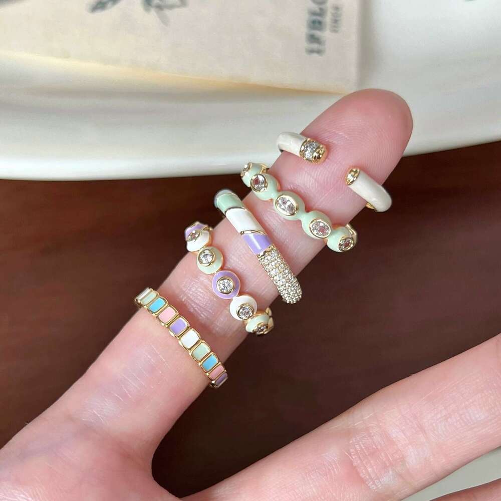 Heartwarming Style~Small and Trendy Enamel Colored Drip Oil Butterfly Ring for Women, Cream Light Luxury Versatile, High End Handmade Decoration