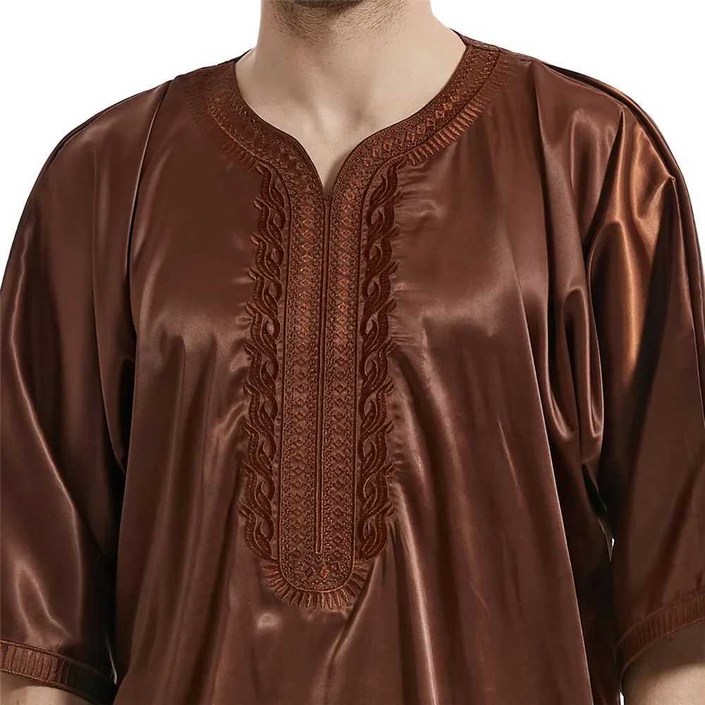 Muslim Men Jubba Thobe Islamic Clothing Satin Ramadan Mens Abaya Dress Long Robe Saudi Wear Musulman Caftan Jubah Dubai Dress X250514