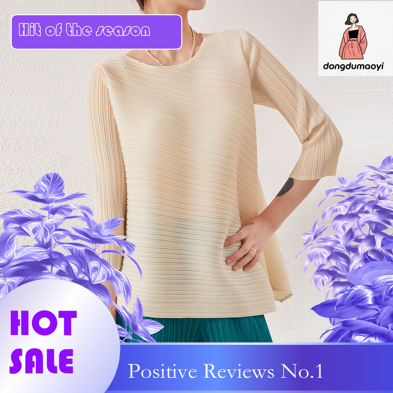 dongdumaoyi Fashionable design sense, niche top, Miyake new style, asymmetric loose plus size t-shirt for women, stylish