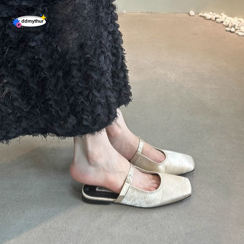 New Chinese style Baotou half slippers for women's wear, summer 2025 new silk flat bottomed dress with temperament single shoes ddmythur