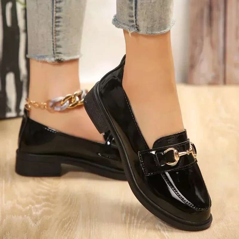 Women's Flat LoafersRetro Round Head Small Leather Shoes Soft Sole Foreign Trade Large Size Trend atos Baratos Liquidaci...