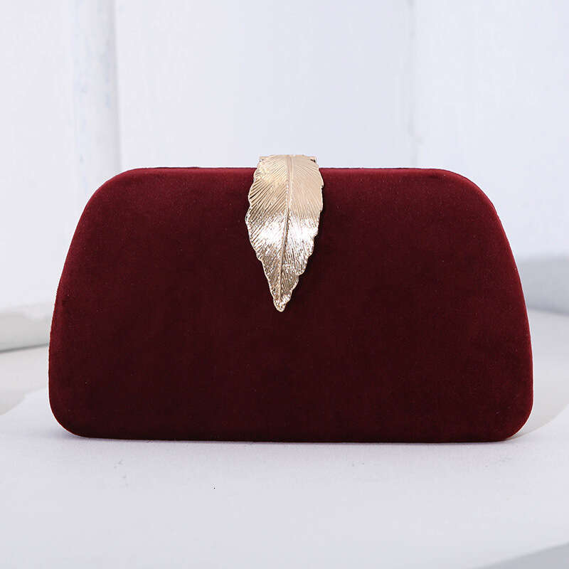Fashionable Veet Metal Leaf Dress Paired with Banquet Handbag Small Square Bag for Women 2025 New Style Elegant and Unique