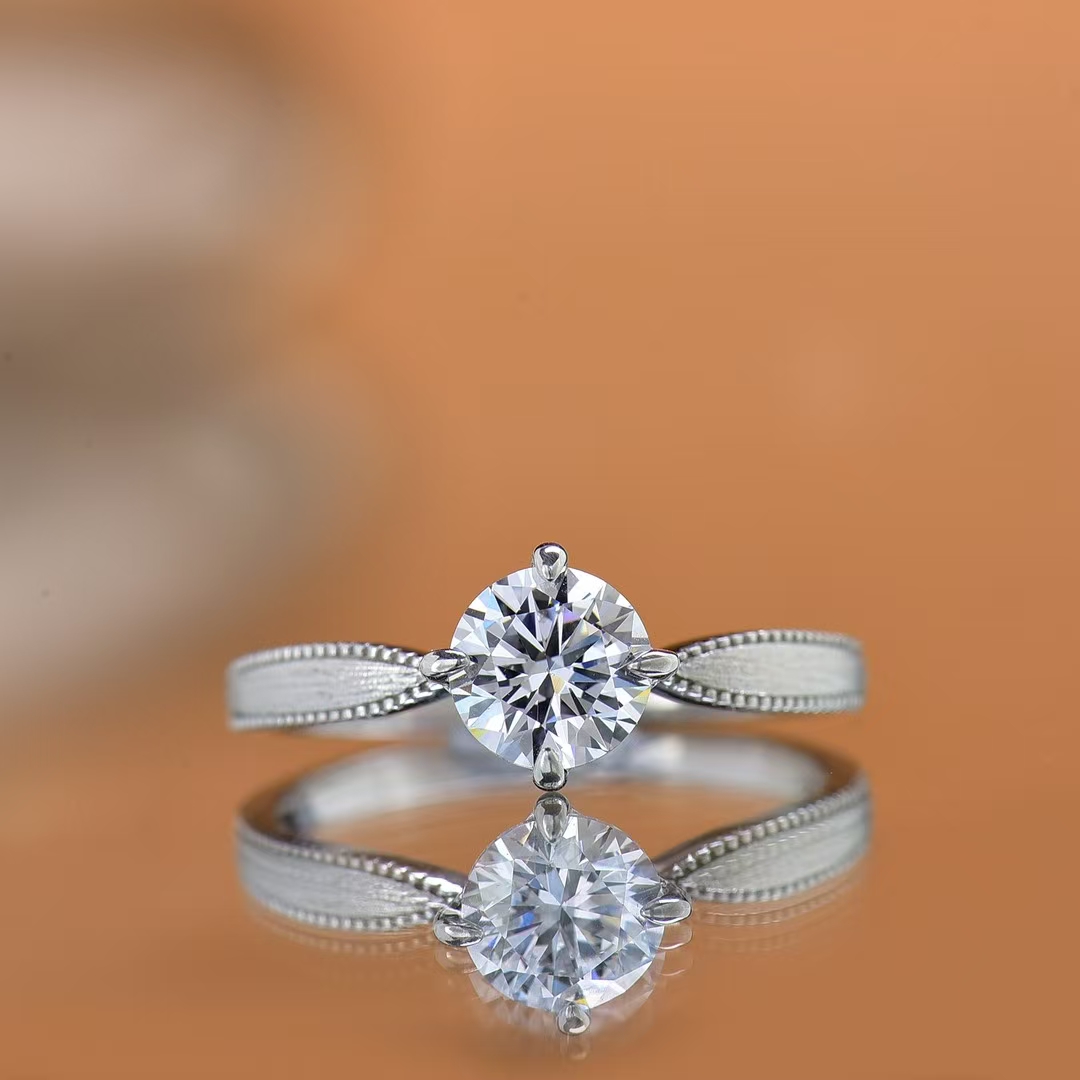925 Sterling Silver Luxury Moissanite Wedding Engagement Ring Four Claw Designer Style Wholesale Available