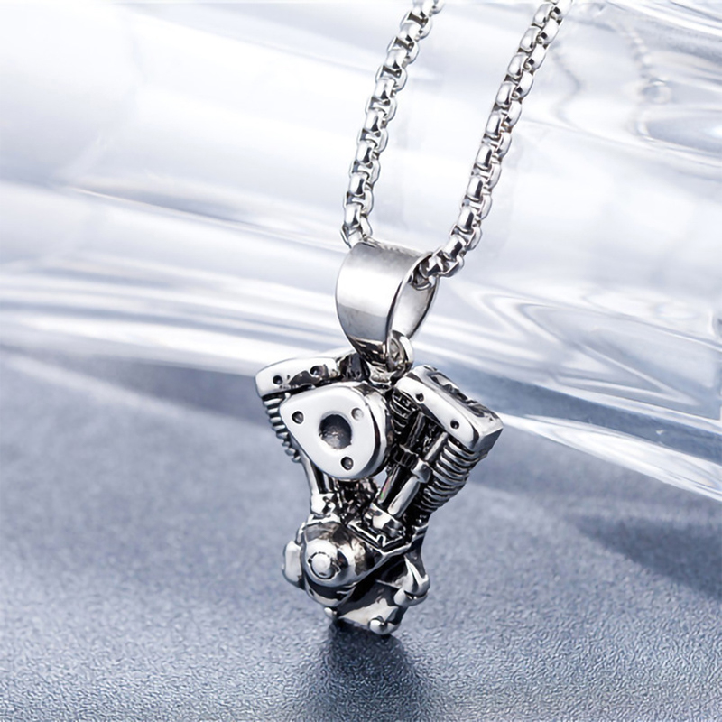 60cm Hip hop style, light luxury trend, high-quality lifestyle, fashionable dressing, retro fashion, cool engine necklace, collarbone chain