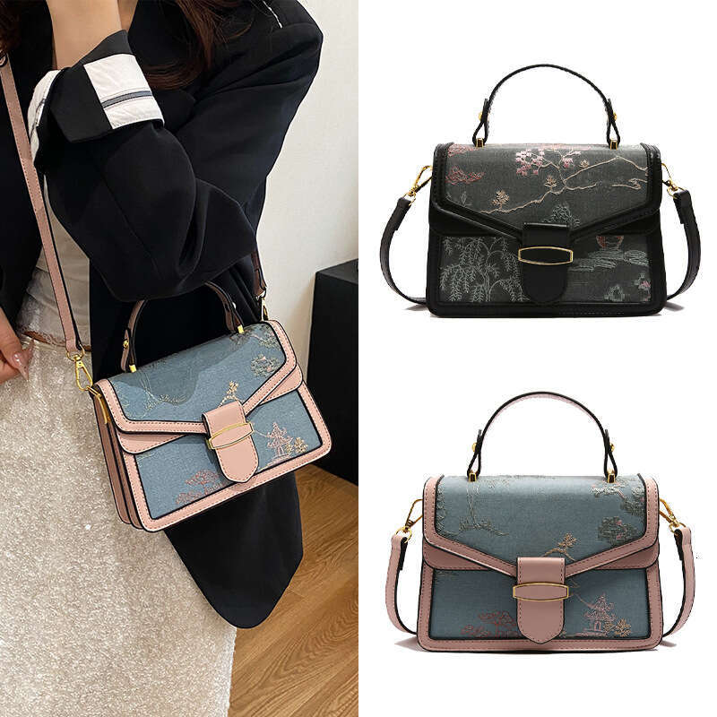 Small Niche Luxury Embroidered Women's Boston Bag, Spring Summer New Collection, Crossbody, Shoulder, Handbag, Trendy And High-End Small Square B
