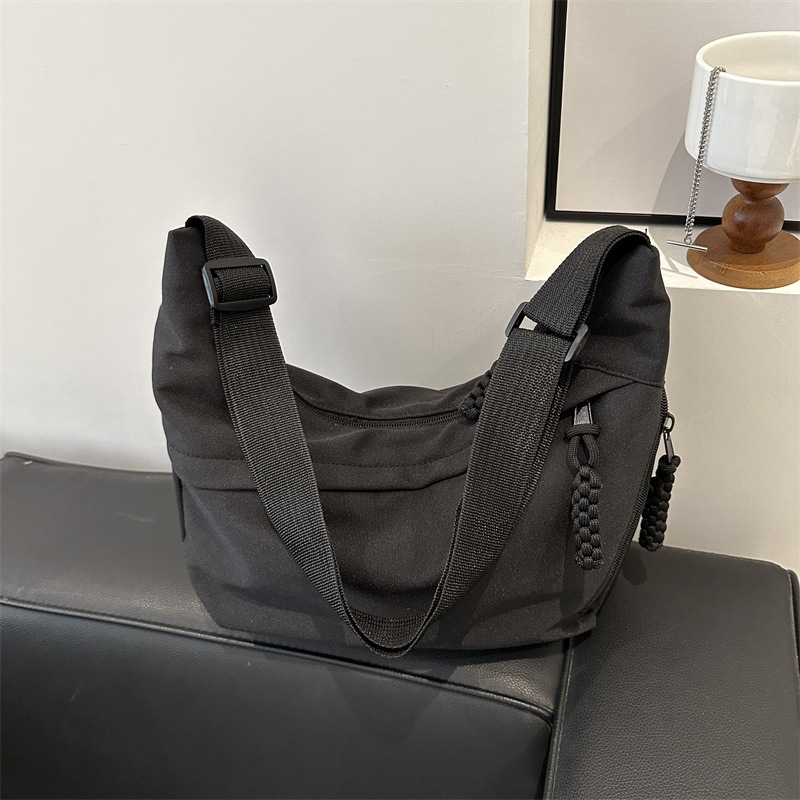 Free Delivery Designer Bag Fashionable And Minimalist Solid Color Single Shoulder Crossbody 2025 Early Spring New Korean Version Casual Dumplings Vers