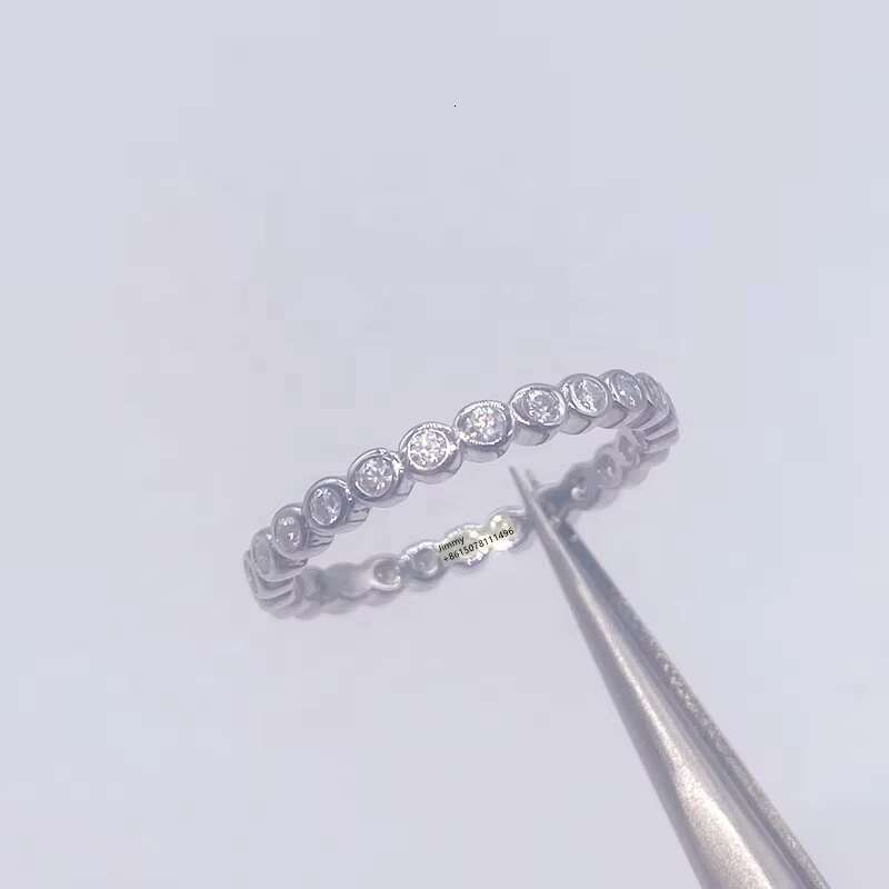 Sparkly Moissanite Diamond Bride Jewelry One Row Princess Moissanite Eternity Band Ring for Women and Men