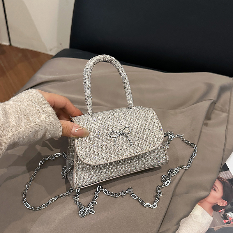 2025 New Sweet Bow Niche Westernstyle Simple And Highvalue Single Shoulder Crossbody Bag Temperament Luxury Bag Small Square New Free Delivery Designe