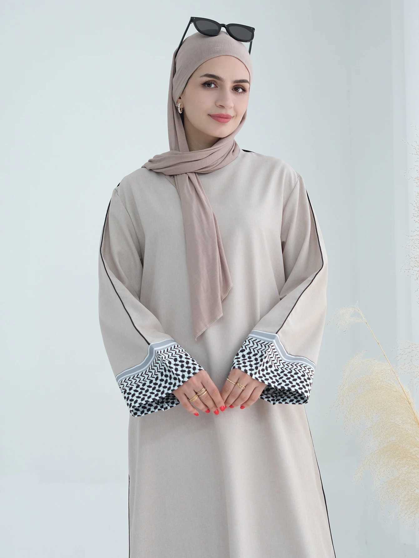 2025 Ramadan Gorgeous Muslim Middle East Abayas Women Elegant Cardigan Fashion Robe Dubai Luxury Eid Islam Long Dress Kaftan X250514