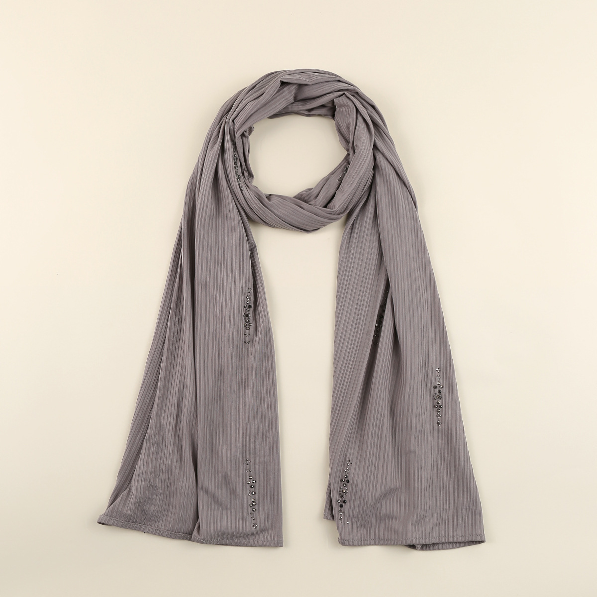 K717 M427-7 monochrome foreign trade knitted cotton hot diamond root color long scarf scarf head cover ethnic style solid color