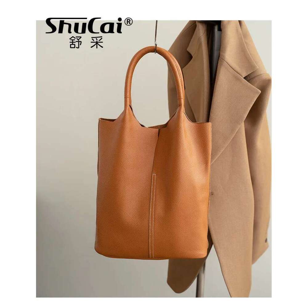 Genuine Leather Commuter Simple Ladies Soft Cowhide Tote Shoulder Handbag Large Capacity Women Bucket Bag 2025 New