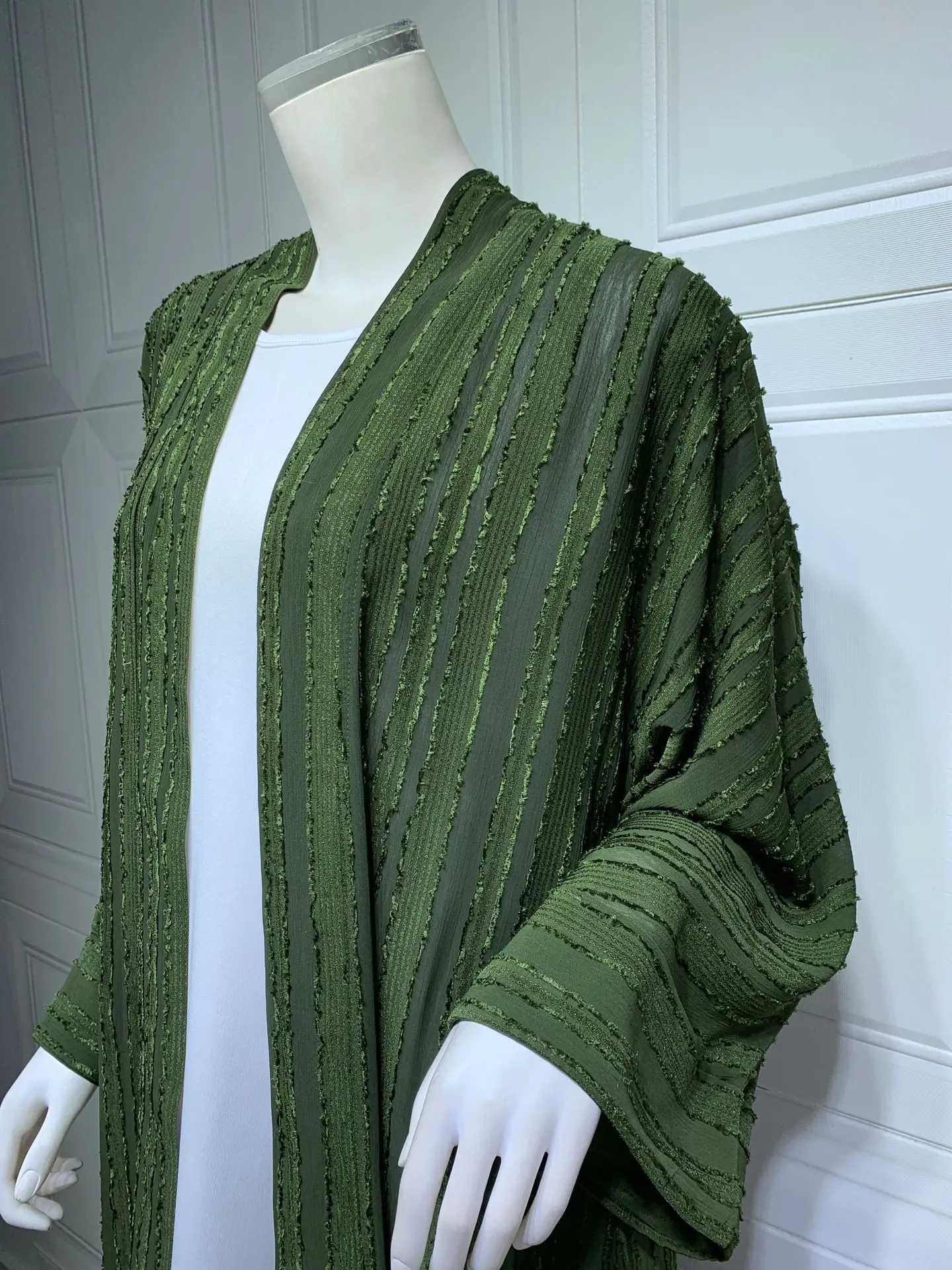 2024 New Fashion Muslim Kimono Abaya Solid Striped Retro Ethnic Cardigan Robe Dubai Middle Eastern Saudi Arabia Eid Clothes X250514