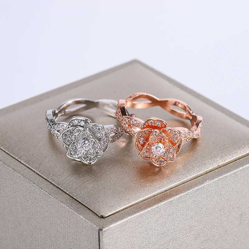 925 Silver Plated InterTwined Three-Dimensional Rose Ring White Zircon Full Diamond Ring Ladies Temperament Elegant JewelryXJ250514