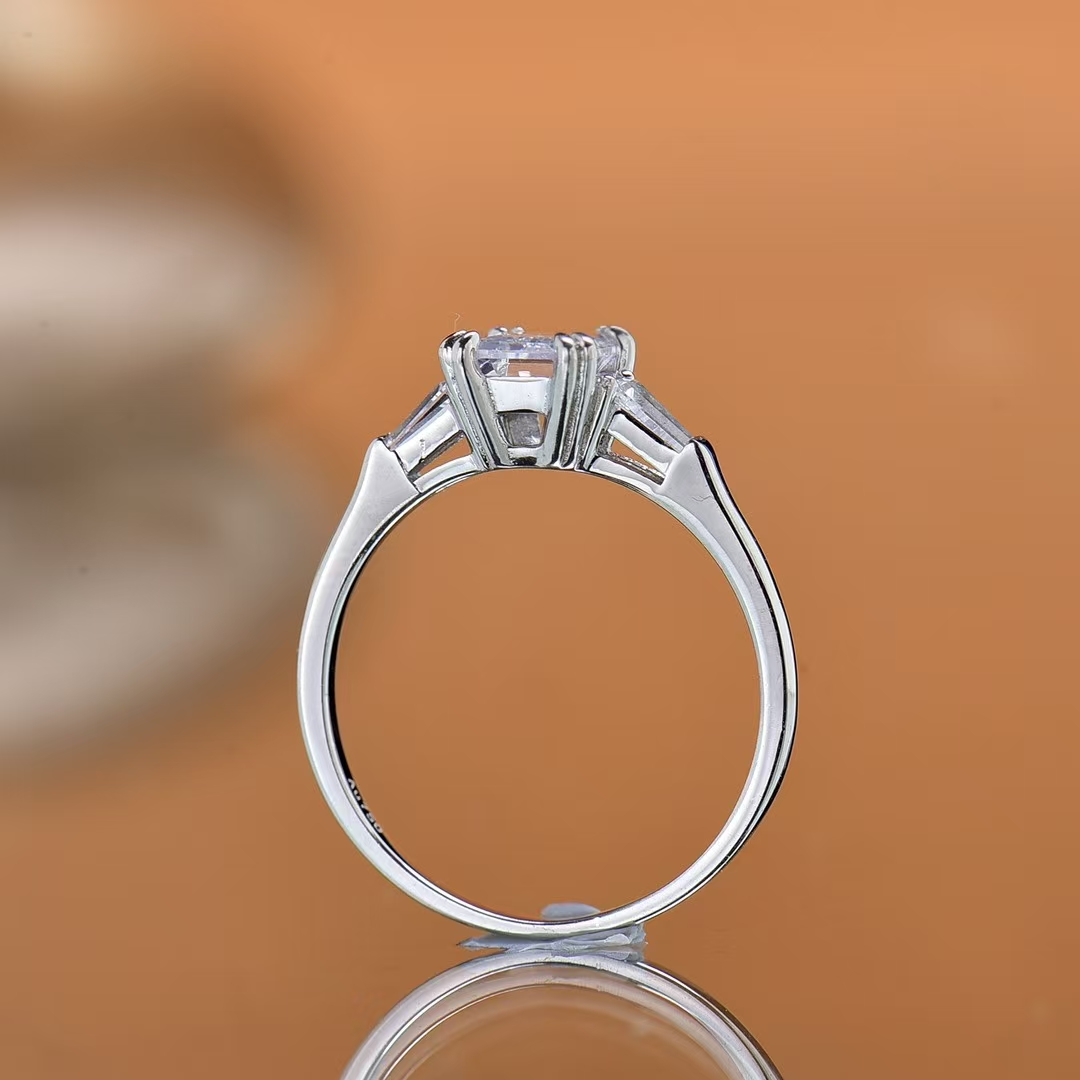 Sterling Silver Diamond Ring - Sparkle Elegance with a Chic Design 100% 925 Sterling Moissanite Ring