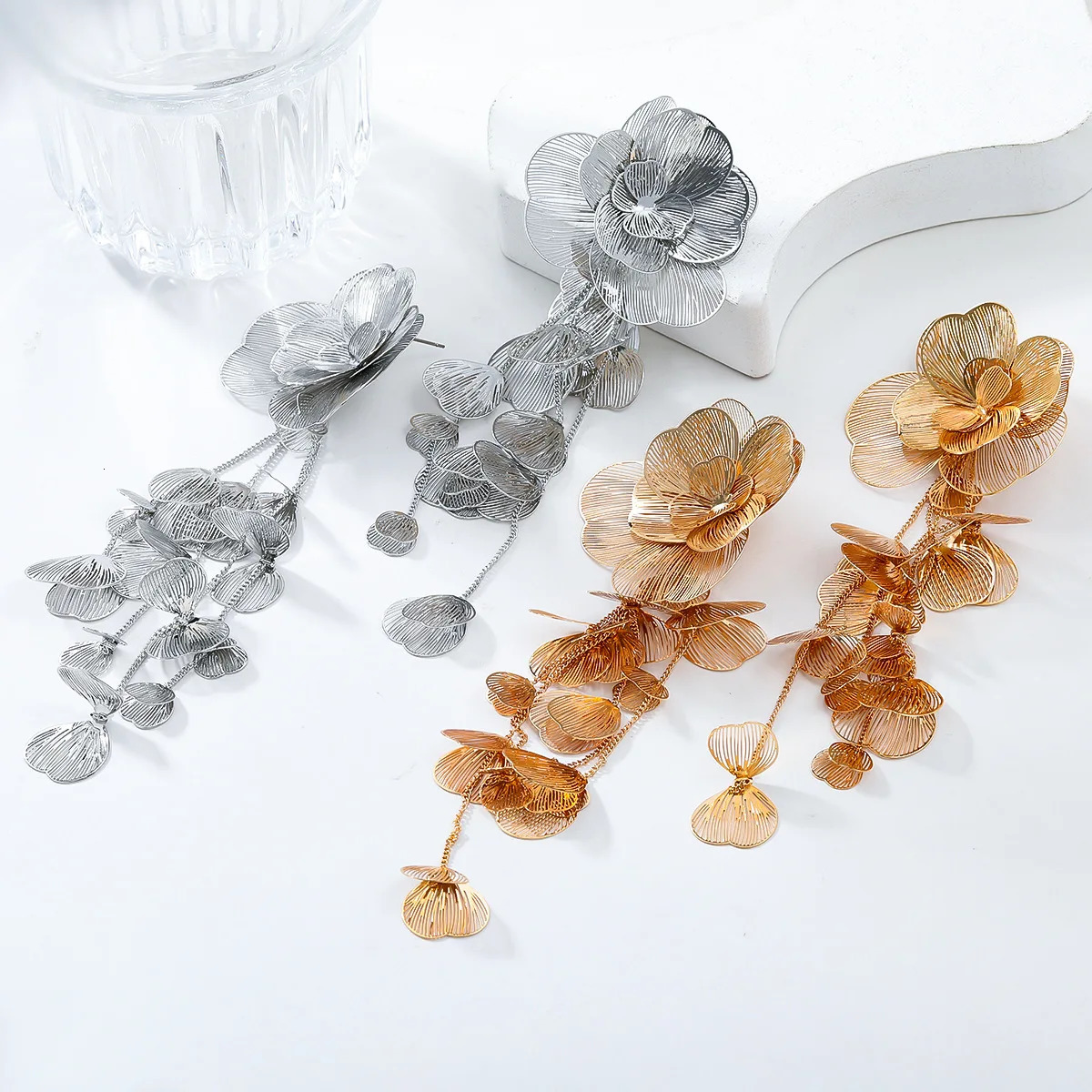 Lady Vintage Alloy Hollow Flower Tassel Drop Earrings - Fun and Unique Perfect for Elegant and Chic Fashion Styles 250513