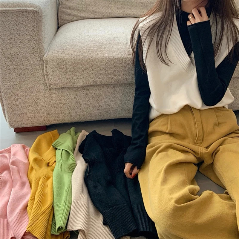 Women Knitted Sweater Vest Spring Autumn Short Loose Vintage Sleeveless Girls VNeck Pullover Tops Female Outerwear 250506