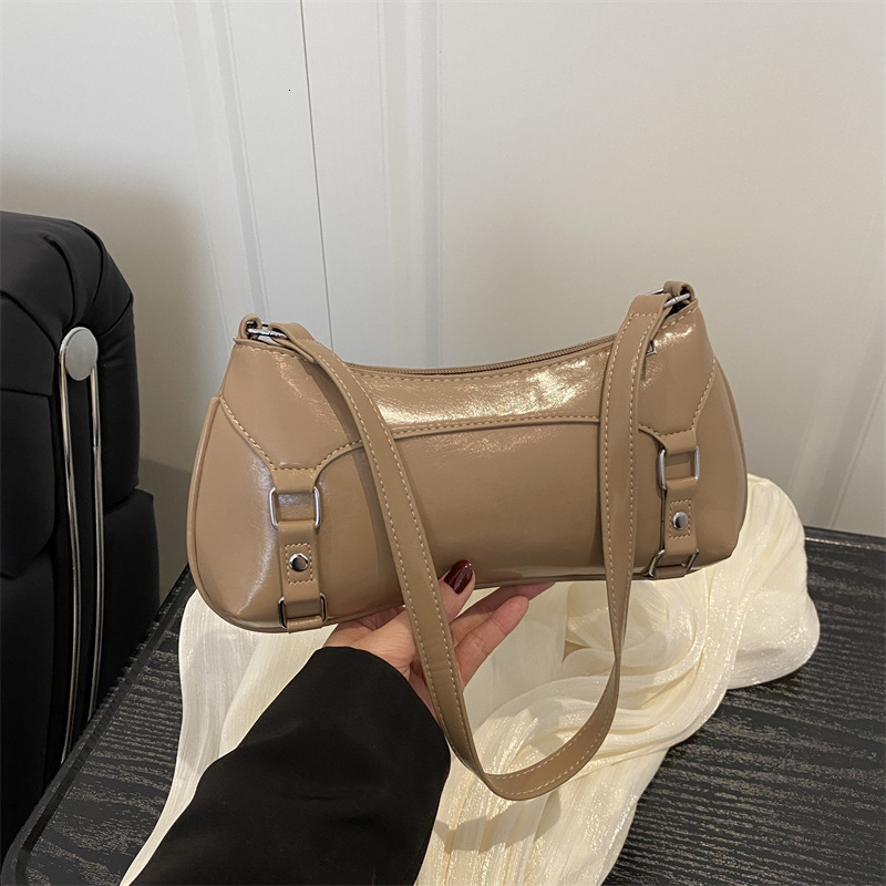 Hot Girl Motorcycle Style Versatile Shoulder 2025 Spring/summer New Collection For Women New Luxury Bag Free Delivery Designer Bag Trendy High End Ele