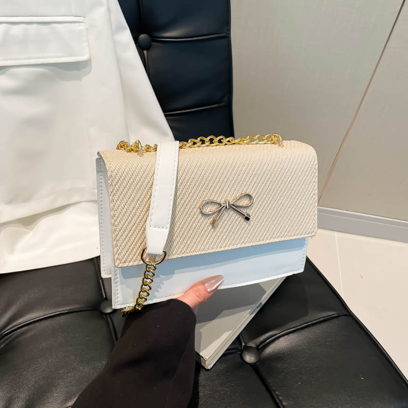 Simple Small Luxury Bag Square 2025 Spring Summer New Fashion New Free Delivery Designer Bag Bow Chain Versatile Shoulder Women's Crossbody Bag