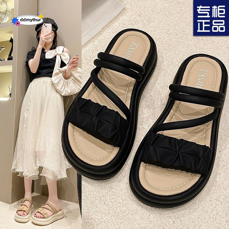 Sandals poop like feel for women in summer, paired with a fairy style dress and 2025 summer new item, two on soft soled slippers, trendy ddmythur