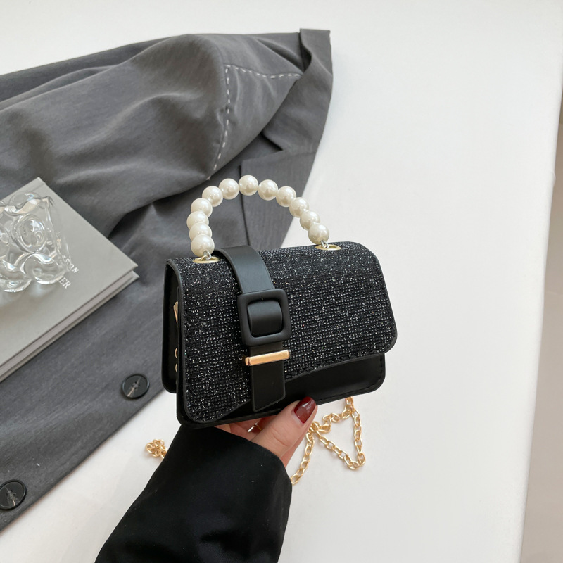 2025 Spring Women's New Trendy Niche Design Single Handbag Casual New Free Delivery Designer Bag Cross Shoulder Luxury Bag Small Square Bag