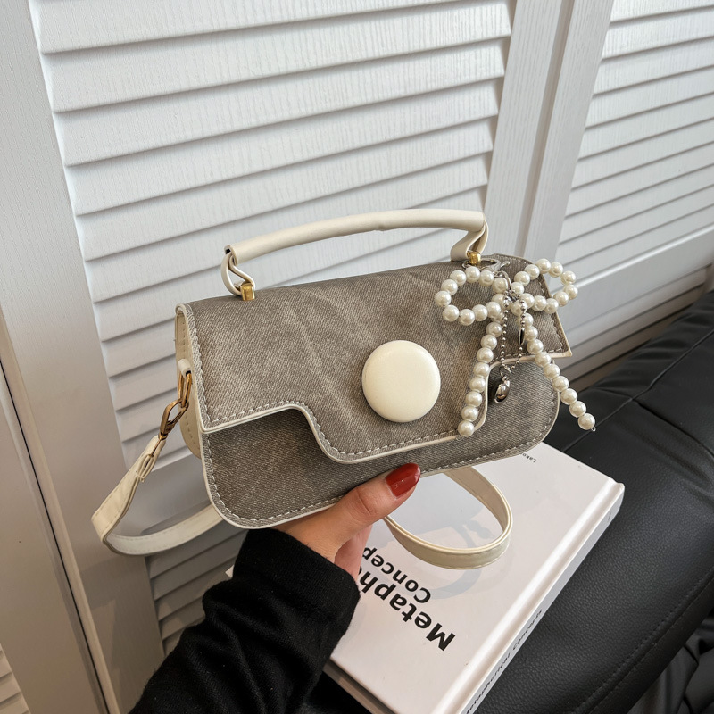 Free shipping 2025 new designer bag Advanced Small for Women New Fashionable Office Worker Handheld Versatile Single Shoulder Crossbody Bag