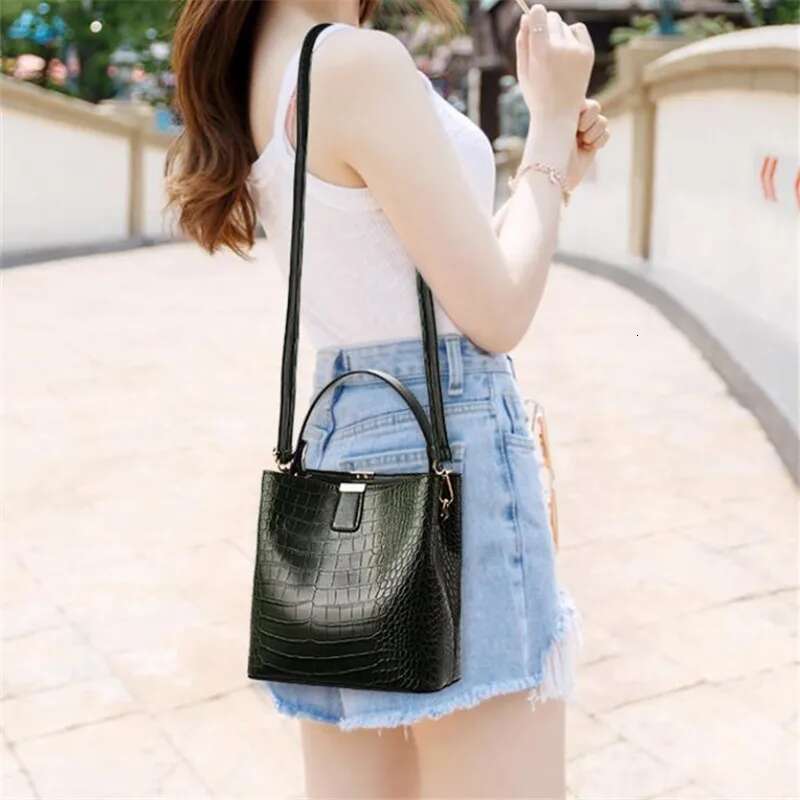 Vintage Stone Leather Handbag Shoulder Crossbody Bags Fashion Female Bucket Large Capacity Women Tote Bag