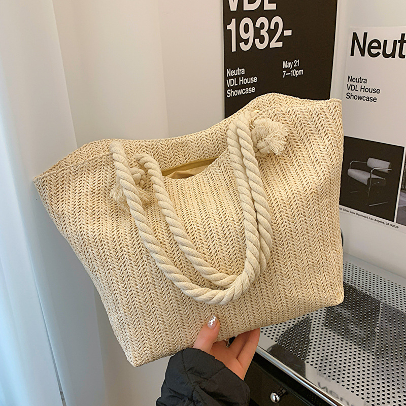 Free Delivery Designer Bag Versatile Straw Stylish Single Shoulder Tote 2025 Summer New Popular Large Capacity Fresh Woven Hand For Women Luxury Bag