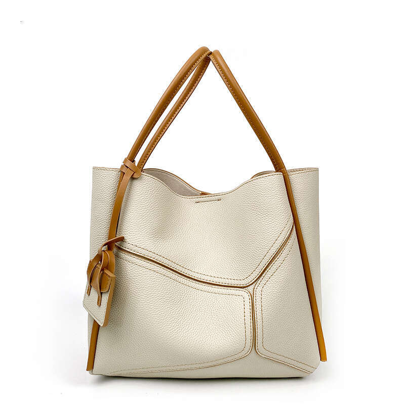 Cowhide Versatile Commuting Shoulder 2025 New Fashionable Tote Bag, Large Capacity Women's Leather Crossbody Bag