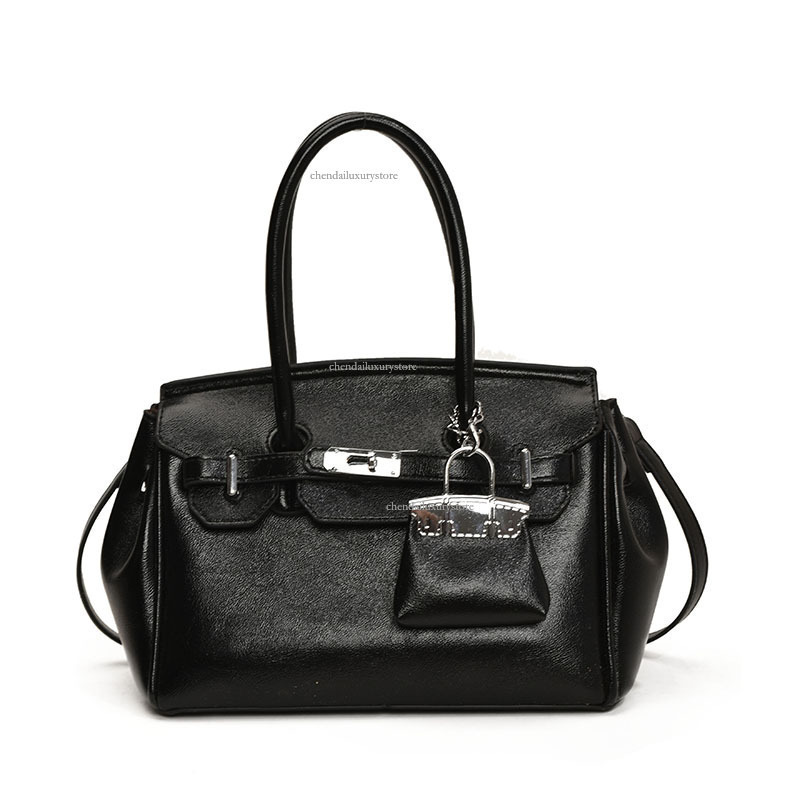 2025 Free Shipping Designer Women's Bag High-end Texture Large Capacity Handbag Fashionable Buckle Strap Single Shoulder Crossbody Bag Casual Com