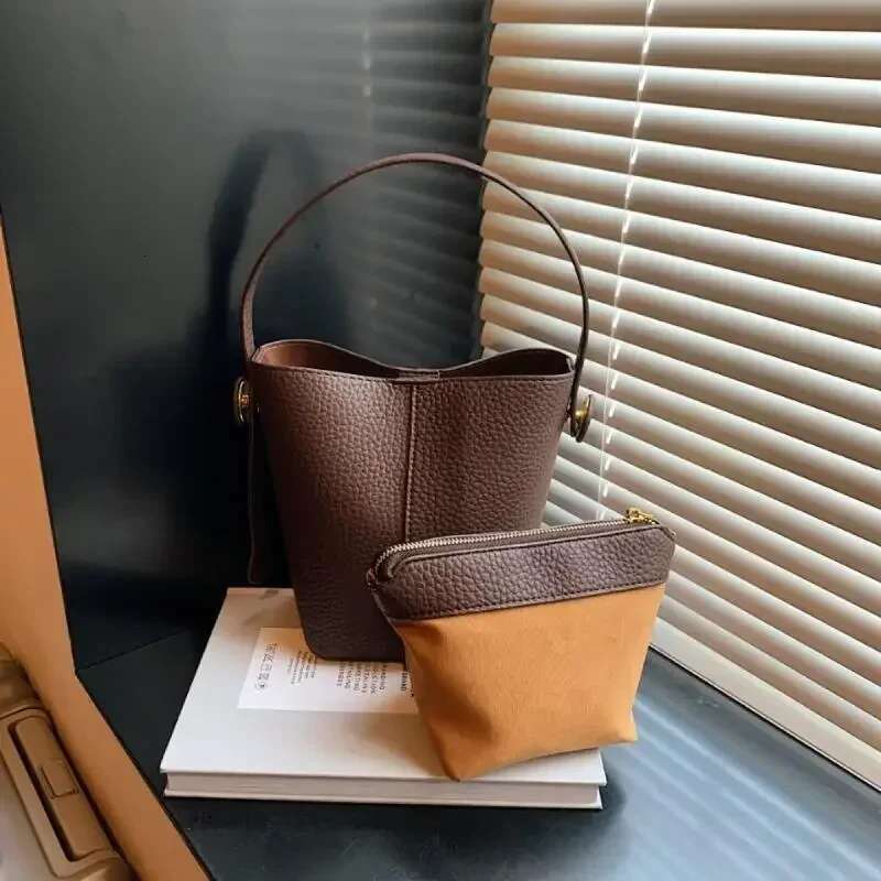 French Style PU Leather Bucket Bag Large Capacity Crossbody Shoulder Purse Retro Fashion Handbag For Commuting Travel