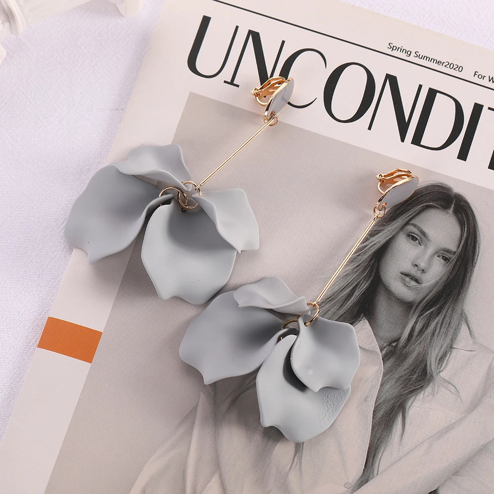 Romantic Sweet Acrylic Petal Long Dangle clip Earrings For Women Girl Trend Fairy Grunge Pendant Jewelry Accessories 250513