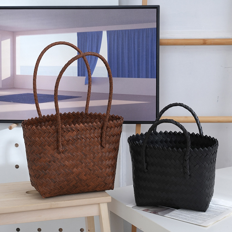 2025 New Handbag Fashion Simple Beach Vacation Straw Bag Designer Women's New Woven Handbag Imitation Vine Weaving Festival Gift Vacation Bag