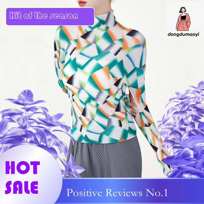 dongdumaoyi Spring 2024 pleated high-end top, three bedroom long sleeved semi high neck, slim fit and slimming printed base shirt, women's t-shir