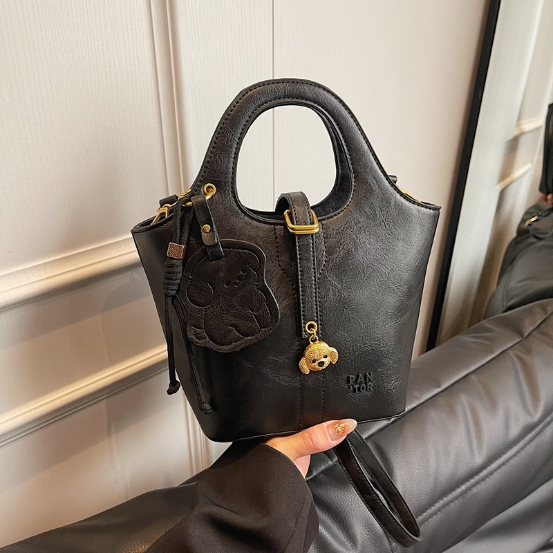 Designer Handbag Small Niche Fashion Simple One Shoulder Casual Bag Hand held Bucket Multifunctional Women s New Mini Storage Bag Free Shipping