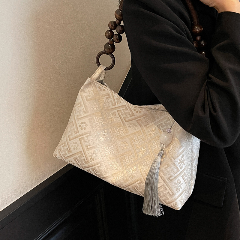 2025 new summer niche Chinese women's bag, new multi-functional commuting single shoulder designer armpit bag, Chinese style light luxury hand-he