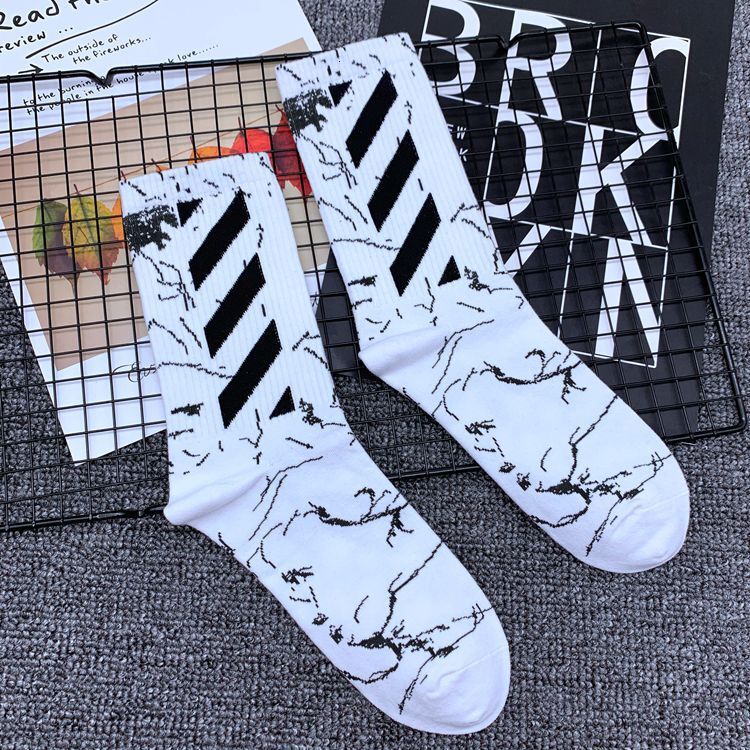 Designer Socks Street Skateboarding Hip Hop Fashion Striped Socks Men Summer Cotton Medium Length Stockings For Women Sports Socks