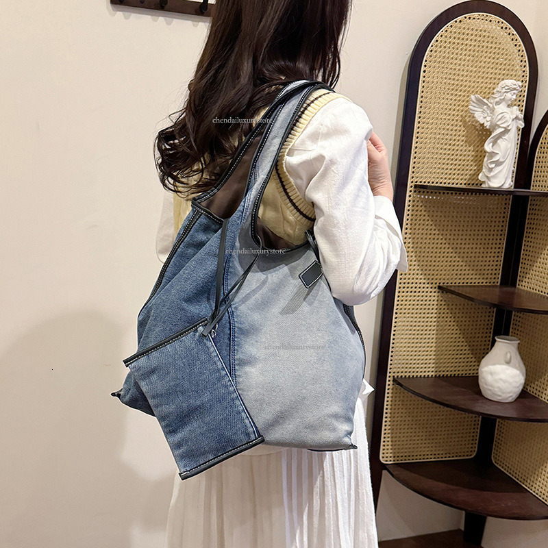 Free Shipping Designer Women's Shoulder Bag Harajuku Comparison Splicing Fashionable Denim Handbag Large Capacity Casual Shopping Bag Vacation Be