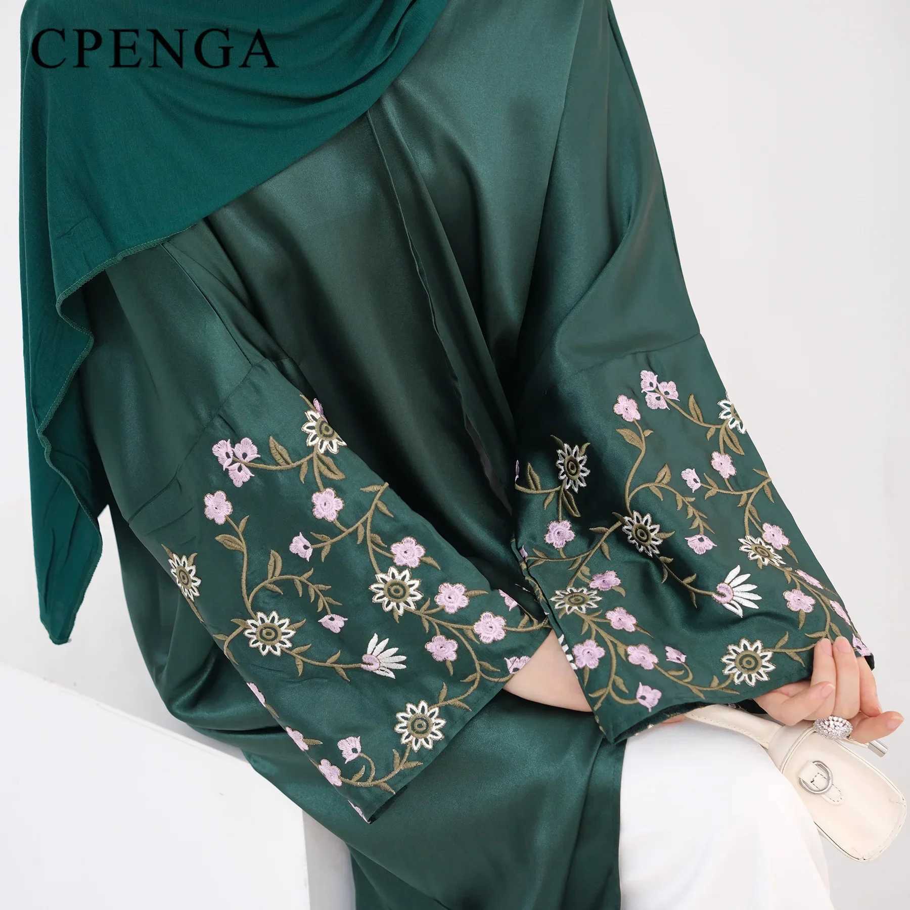 Elegant Flower Embroidery Muslim Modest Dress for Women Ramadan Dubai Hijab Abaya Luxury Islam Party Turkey Cardigan Clothing X250514