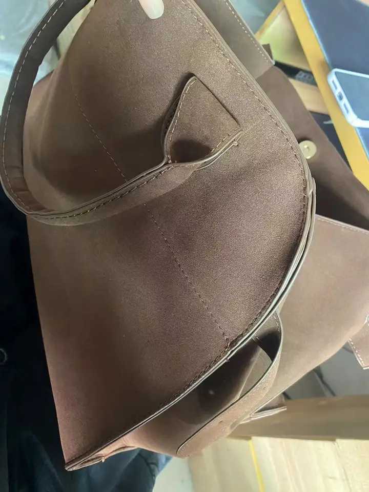 Vintage Luxury Designer Handbags Veet Large Capacity Brown Travel Tote Bags Solid Shopping Cmuter Shoder Bag For Wen Z250514