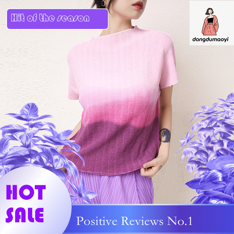dongdumaoyi Miyake short sleeved T-shirt pleated 2024 summer digital print round neck loose thin style chic design top for women