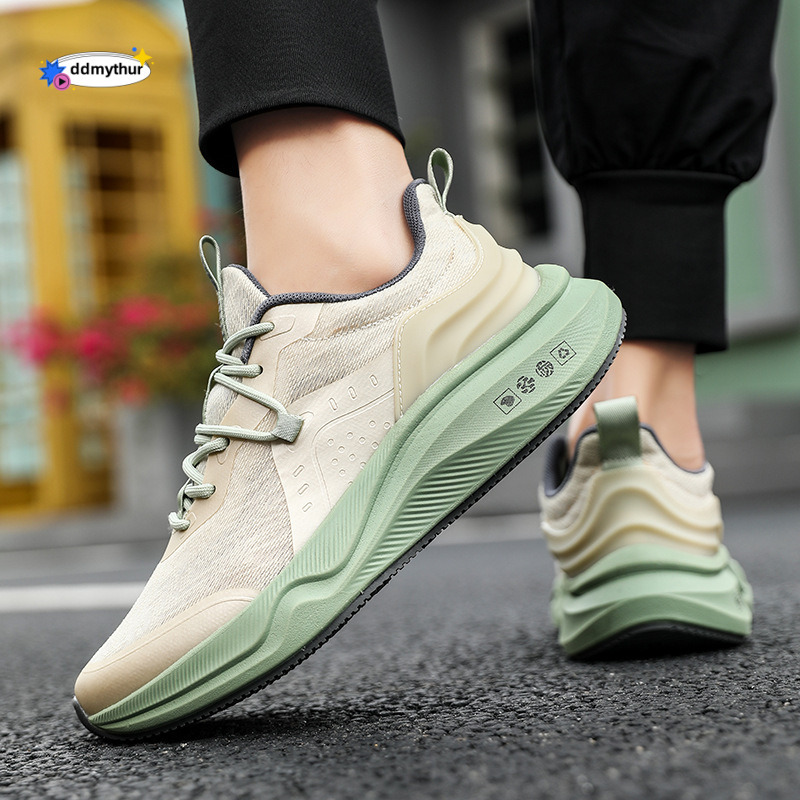 New mesh breathable, odor proof, anti slip running shoes, wear-resistant, ultra light, soft sole shock-absorbing men's sports shoes for couples, 
