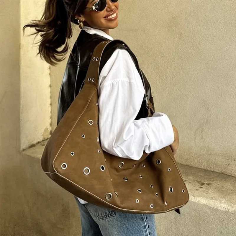 Brand Design Shoder Bag 2025 New Suede Hollow Handbag Wide Shoder Strap Underarm Bag Brown Brand Tote Box Storage Bag Z250514