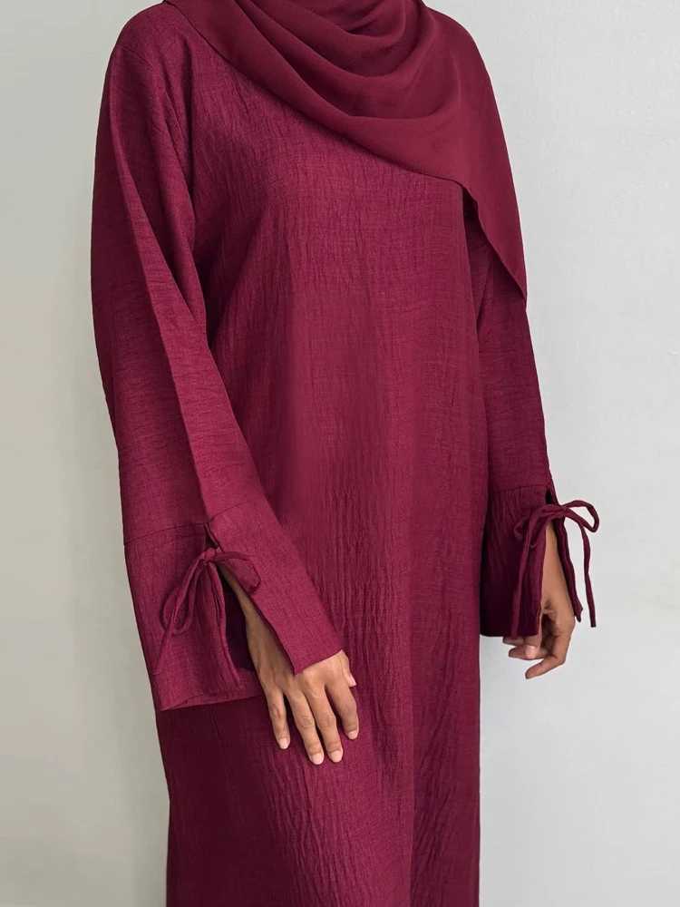 Loose Closed Abaya Dress New Women Pullover Muslim Dress Slit Cuffs Casual Hijabi Outwear Dubai Islamic Arab Clothing Ramadan X250514