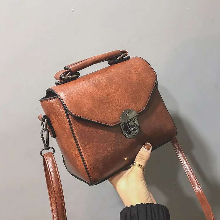 Winter New Lock Design Shoulder PU Leather Crossbody Brands Small Square Lady Handbag Casual Messenger Bag Pouch Sac