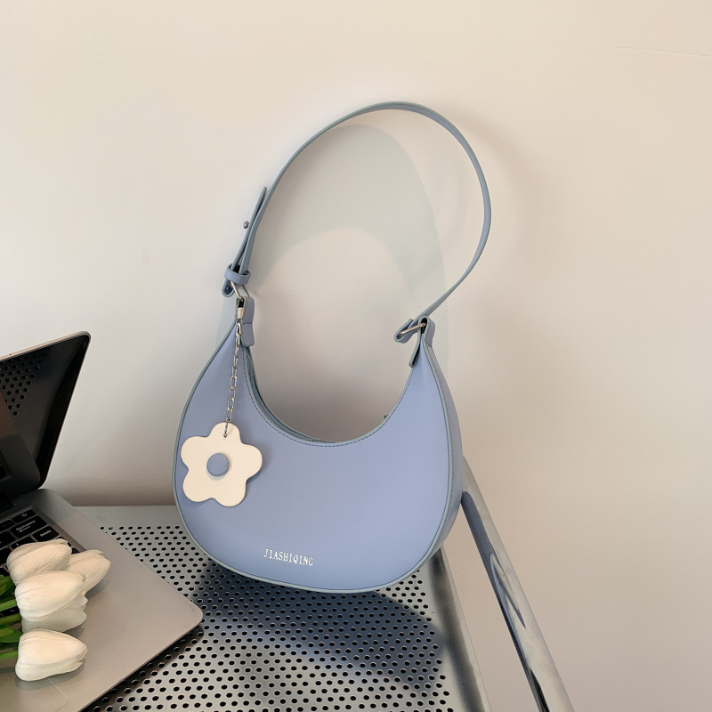 Free Delivery Designer Bag Small Fresh And Western Single Shoulder For Women 2025 Spring/summer Versatile Ins Underarm Korean Edition Solid Color Dump