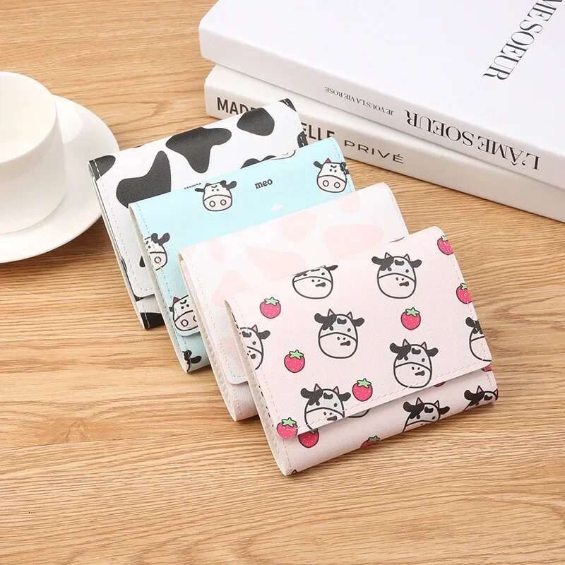 New Fashion Short Change Wallet For Women Japan Korea Style Female Mini Cute Cow Trifold Credit Purse Girls Card Holder Bag