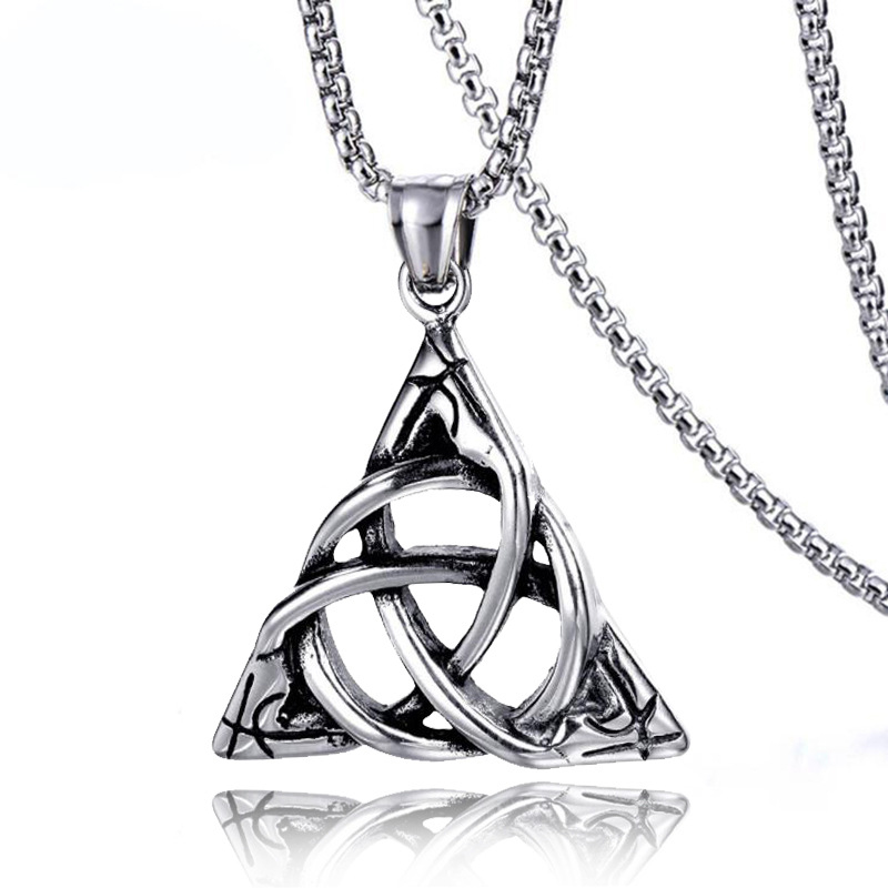 60cm Fashionable outfit retro hip-hop unisex light luxury personalized triangle pendant